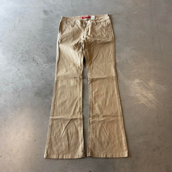 Pants - Vintage women's unionbay low rise cream flared pants